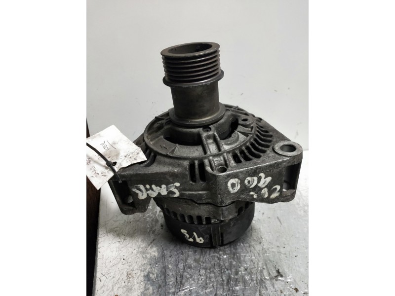 Recambio de alternador para saab 900 berlina 2.0 referencia OEM IAM 0123335005  