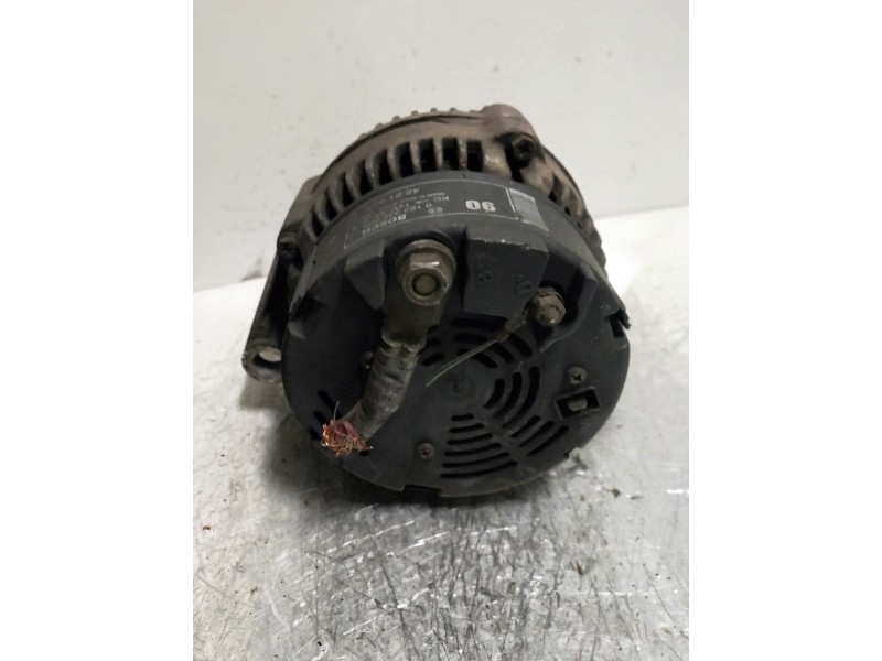 Recambio de alternador para saab 900 berlina 2.0 referencia OEM IAM 0123335005  