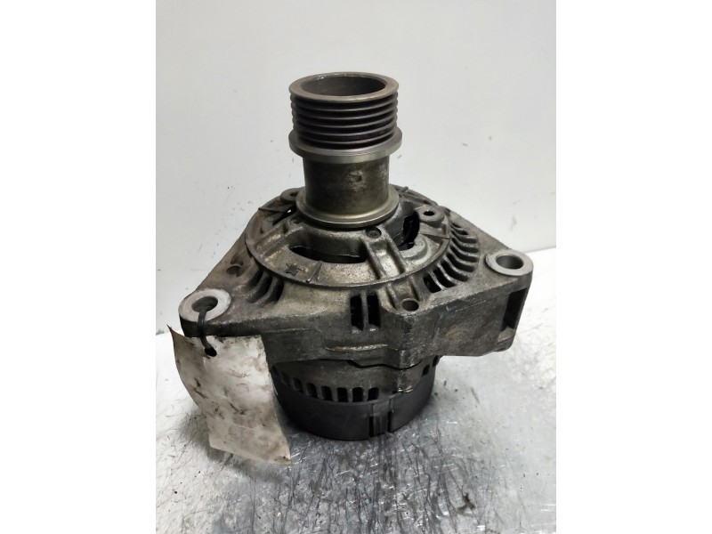 Recambio de alternador para saab 900 berlina referencia OEM IAM 0123335005  