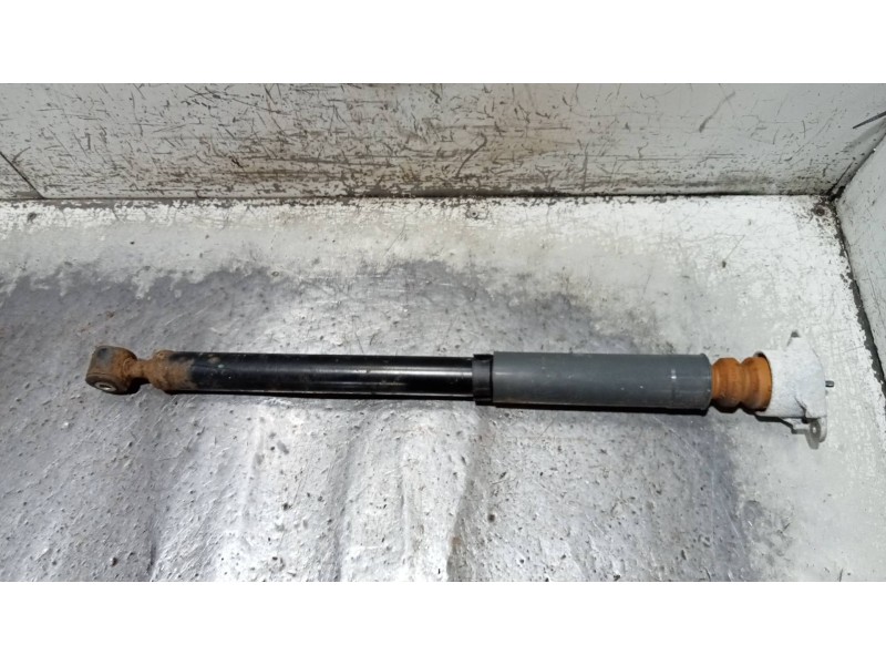 Recambio de amortiguador trasero derecho para ford fiesta (ccn) trend referencia OEM IAM C1BC18080AE  