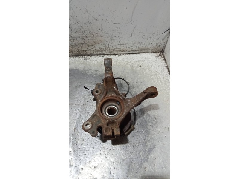 Recambio de mangueta delantera derecha para ford fiesta (ccn) trend referencia OEM IAM AY1C3K170BA  