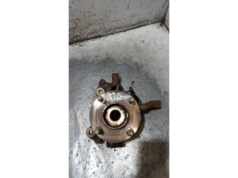 Recambio de mangueta delantera izquierda para ford fiesta (ccn) trend referencia OEM IAM AY1C3K171BA  