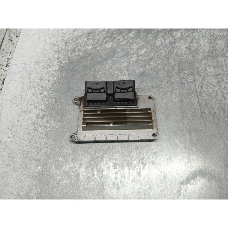 Recambio de centralita motor uce para renault kangoo (f/kc0) rt 4+2 referencia OEM IAM 8200181482 IAW5NR2KI2 8200254491