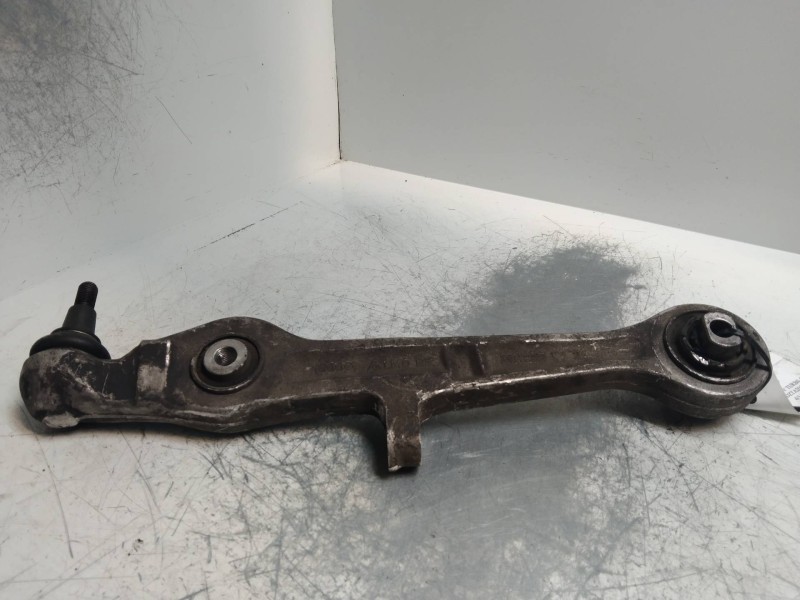 Recambio de brazo suspension inferior delantero izquierdo para audi a4 berlina (b5) 1.8 t quattro (110kw) referencia OEM IAM   