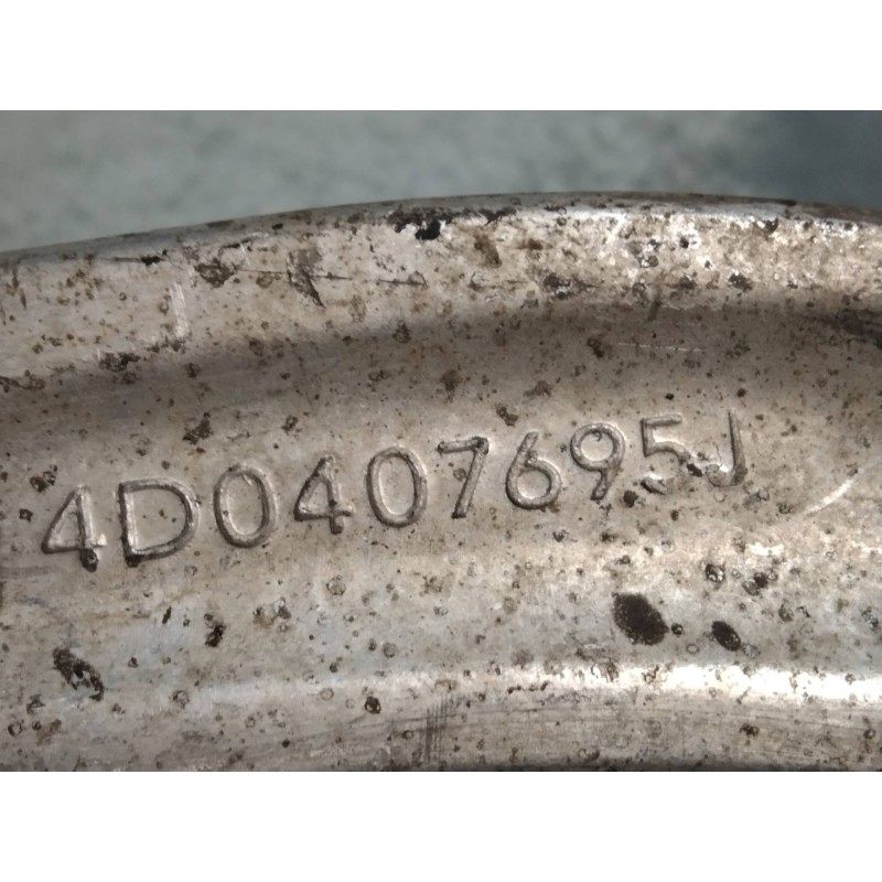 Recambio de brazo suspension inferior delantero izquierdo para audi a4 berlina (b5) 2.5 tdi referencia OEM IAM 4D0407695J  