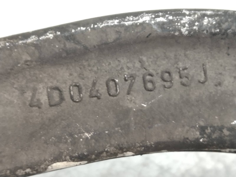 Recambio de brazo suspension inferior delantero izquierdo para audi a4 avant (b5) 1.8 20v turbo referencia OEM IAM 4D0407695J  