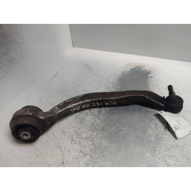 Recambio de brazo suspension inferior delantero derecho para audi a4 avant (b5) 1.8 20v turbo referencia OEM IAM 4D0407696J  