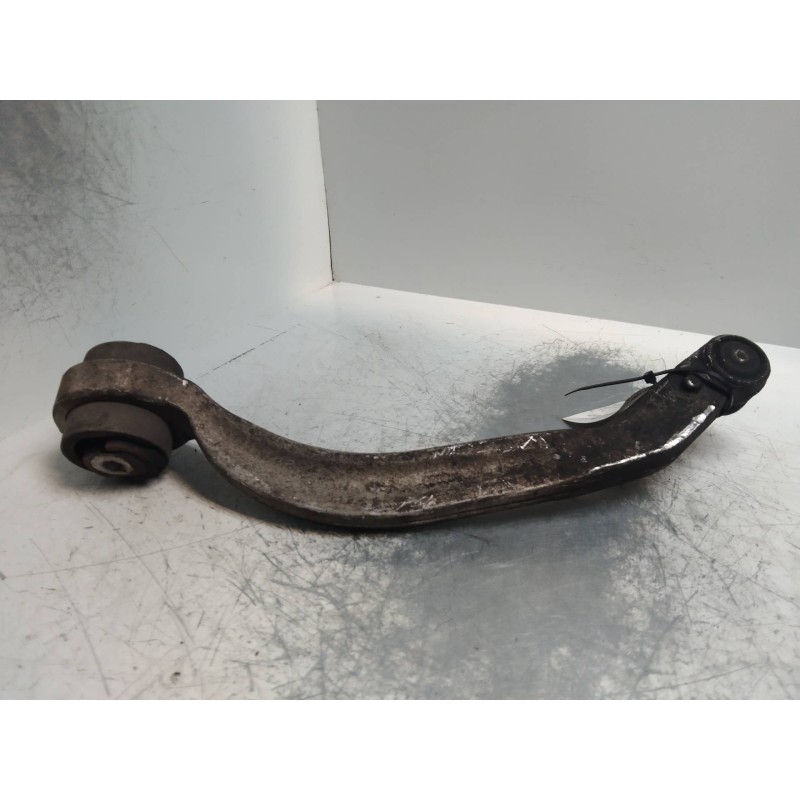 Recambio de brazo suspension inferior delantero derecho para audi a4 avant (b5) 1.8 20v turbo referencia OEM IAM 4D0407696J  