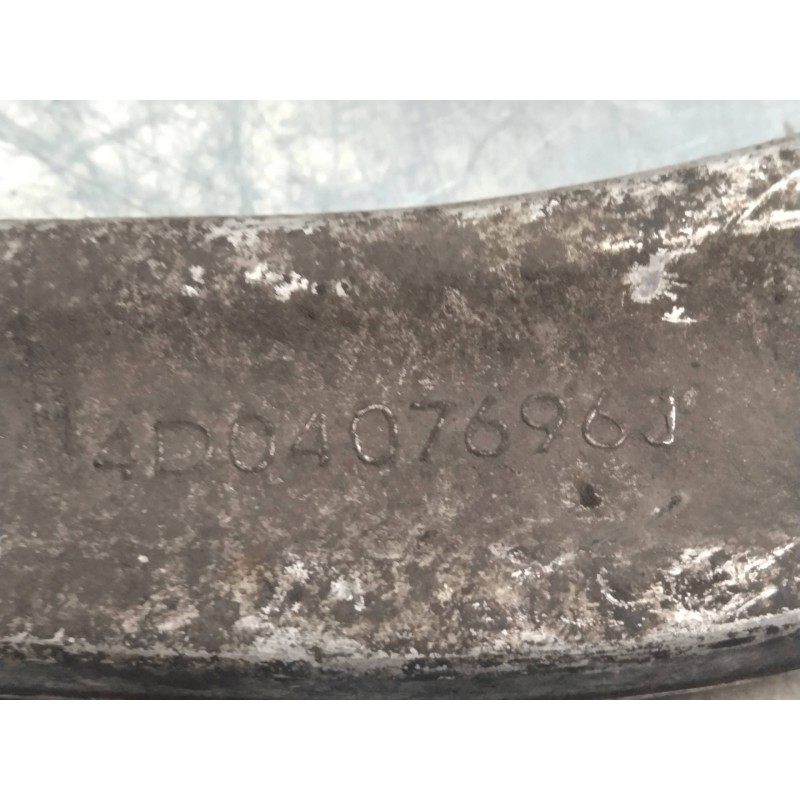 Recambio de brazo suspension inferior delantero derecho para audi a4 avant (b5) 1.8 20v turbo referencia OEM IAM 4D0407696J  