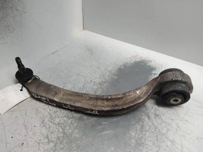 Recambio de brazo suspension inferior delantero derecho para audi a4 berlina (b5) 1.9 tdi referencia OEM IAM 4D0407696J  