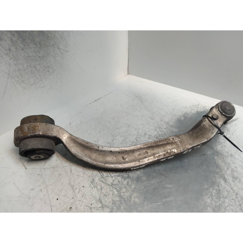 Recambio de brazo suspension inferior delantero derecho para audi a4 berlina (b5) 1.9 tdi referencia OEM IAM 4D0407696J  
