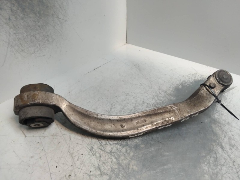 Recambio de brazo suspension inferior delantero derecho para audi a4 berlina (b5) 1.9 tdi referencia OEM IAM 4D0407696J  
