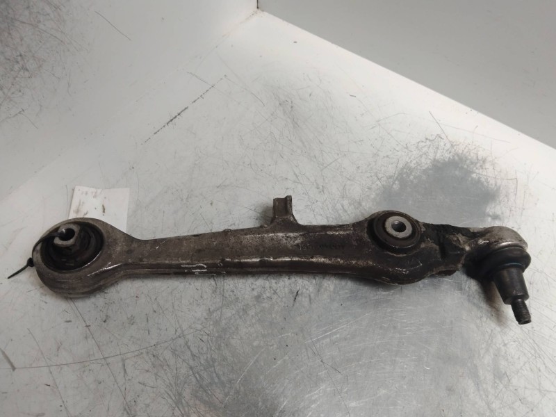 Recambio de brazo suspension inferior delantero izquierdo para audi a4 avant (b5) 1.9 tdi referencia OEM IAM 4D0407155L  