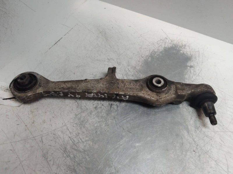 Recambio de brazo suspension inferior delantero derecho para audi a4 berlina (b5) 1.9 tdi referencia OEM IAM 4D0407155J  