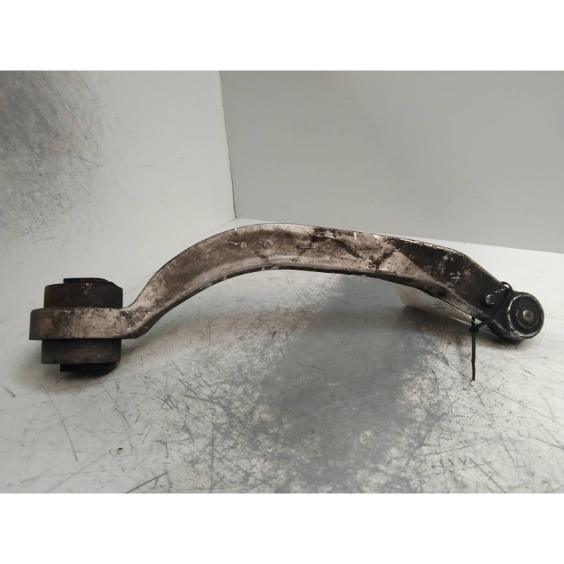 Recambio de brazo suspension inferior delantero izquierdo para audi a4 berlina (8e) 2.0 referencia OEM IAM   