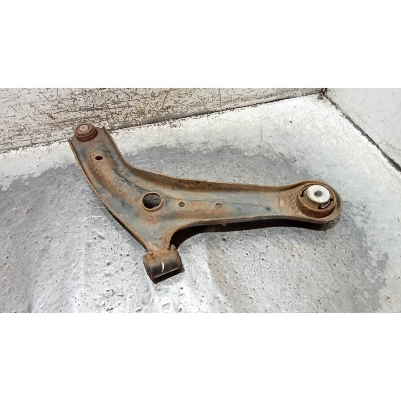Recambio de brazo suspension inferior delantero izquierdo para ford fiesta (ccn) trend referencia OEM IAM   