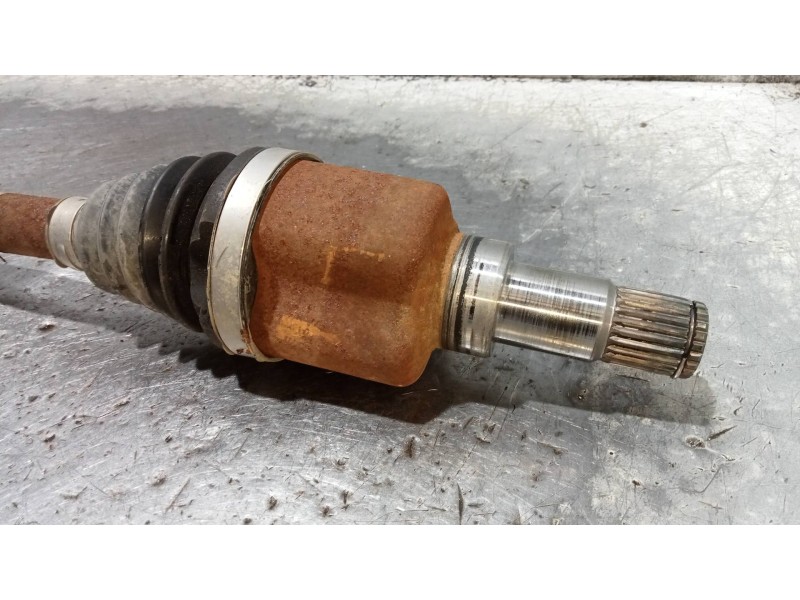 Recambio de transmision delantera izquierda para ford fiesta (ccn) trend referencia OEM IAM 8V513B437AAB  