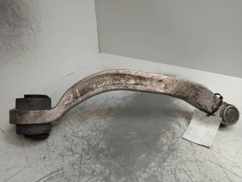 Recambio de brazo suspension inferior delantero izquierdo para audi a4 berlina (8e) 2.5 v6 24v tdi cat (aym) referencia OEM IAM 