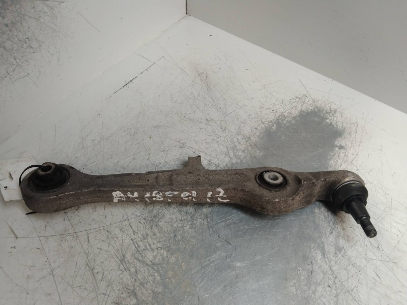 Recambio de brazo suspension inferior delantero izquierdo para audi a4 berlina (8e) 1.8 20v turbo referencia OEM IAM   