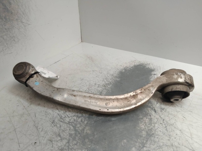 Recambio de brazo suspension inferior delantero izquierdo para audi a4 berlina (8e) 2.0 tdi 16v (103kw) referencia OEM IAM 8E040