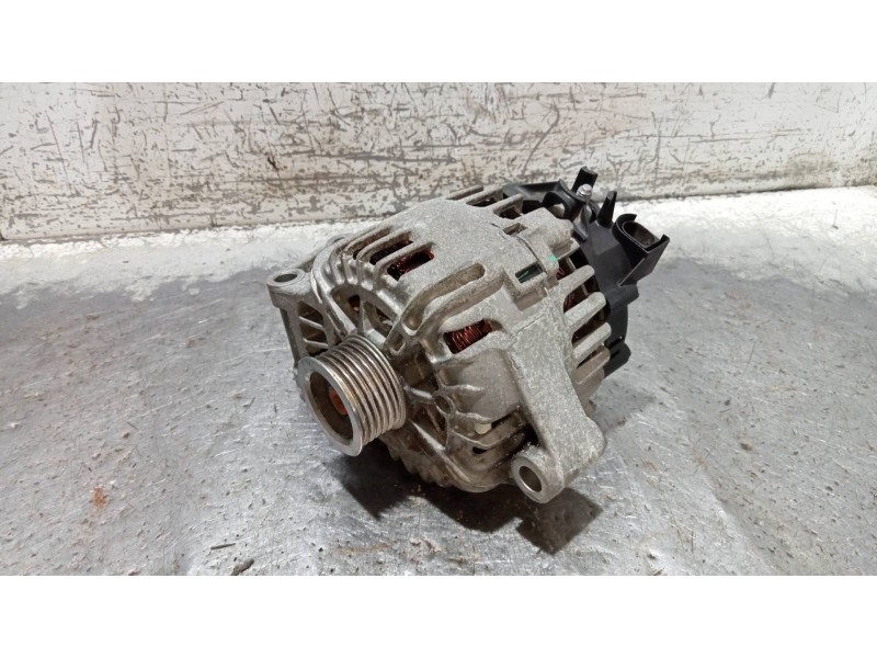 Recambio de alternador para ford fiesta (ccn) trend referencia OEM IAM AV6N10300HA TG12C087 2606952B