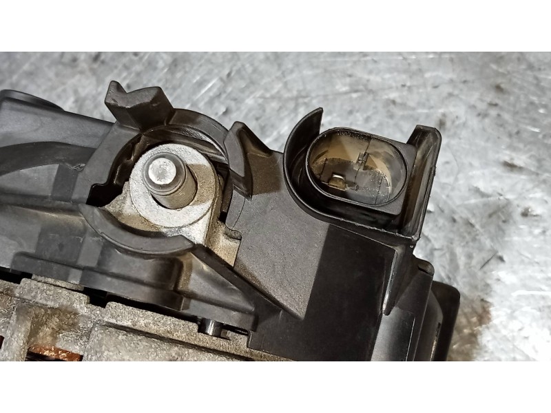 Recambio de alternador para ford fiesta (ccn) trend referencia OEM IAM AV6N10300HA TG12C087 2606952B