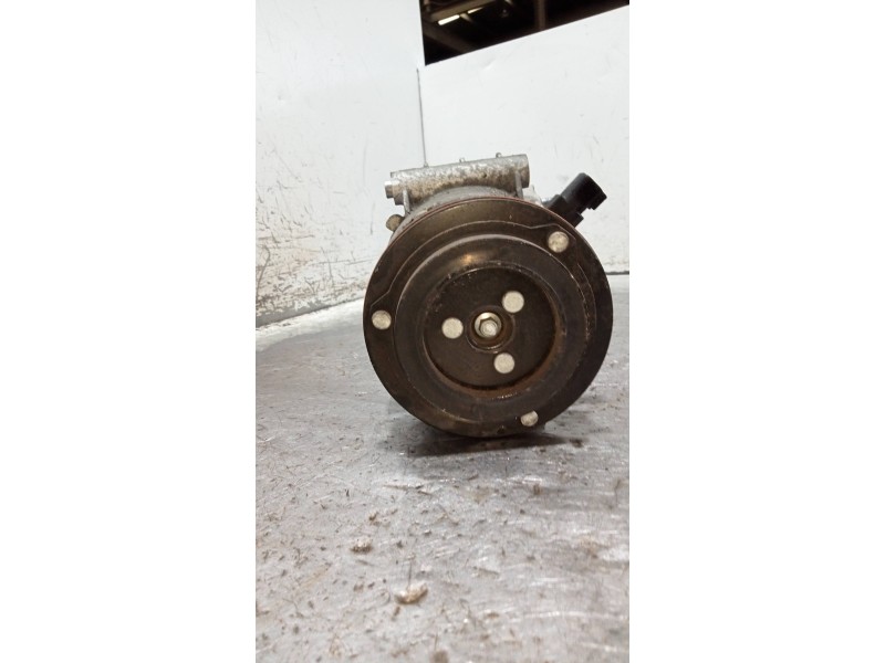 Recambio de compresor aire acondicionado para ford fiesta (ccn) trend referencia OEM IAM AV1119D629AC  