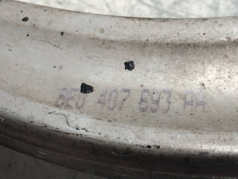 Recambio de brazo suspension inferior delantero izquierdo para audi a4 berlina (8e) referencia OEM IAM 8E0407693AA  