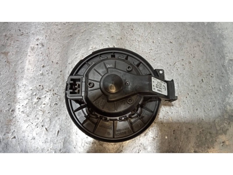 Recambio de motor calefaccion para ford fiesta (ccn) trend referencia OEM IAM 0130115552 VP8E2H18456BB 