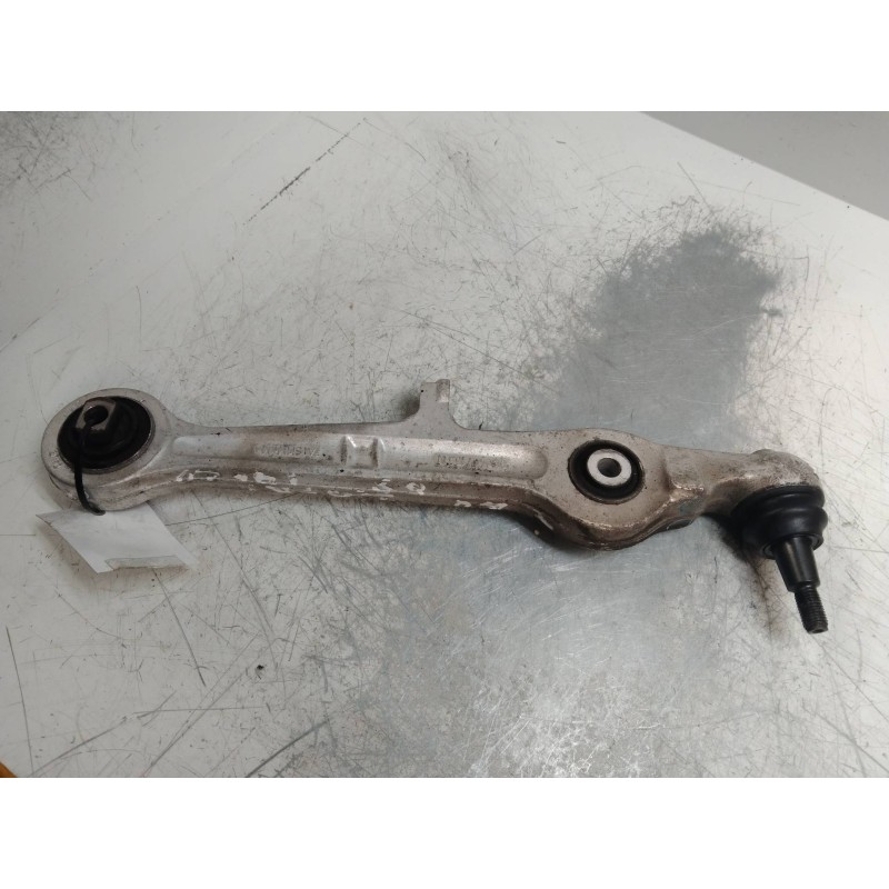 Recambio de brazo suspension inferior delantero izquierdo para audi a4 berlina (8e) 2.0 tdi 16v (103kw) referencia OEM IAM 8E040