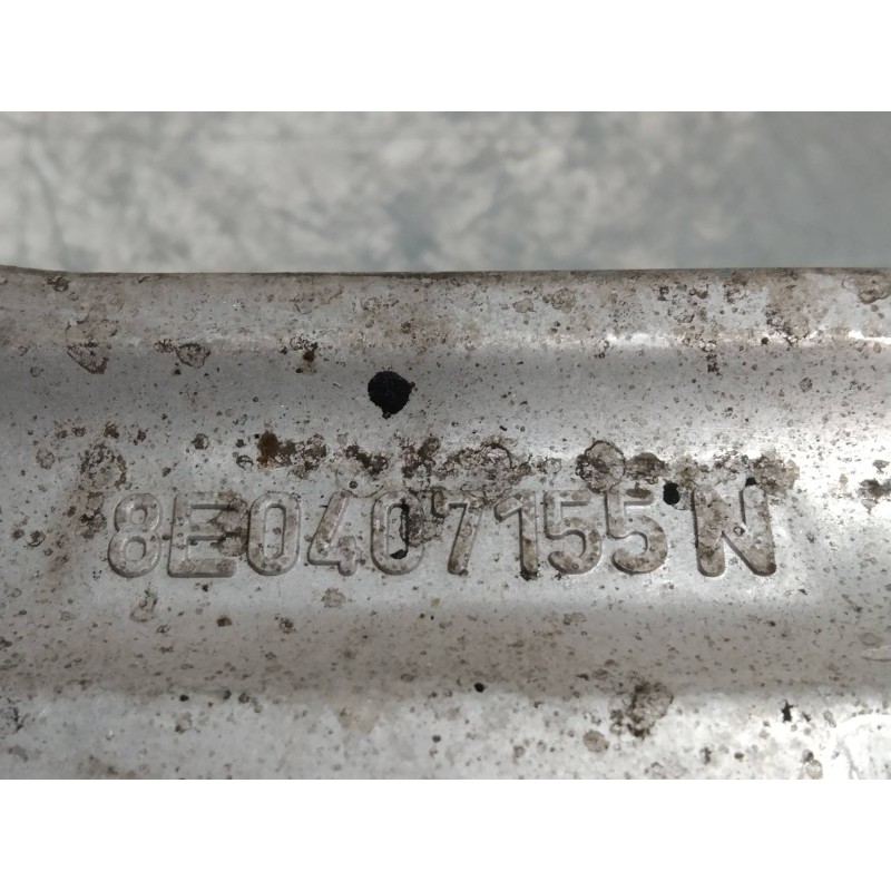 Recambio de brazo suspension inferior delantero izquierdo para audi a4 berlina (8e) 2.0 tdi 16v (103kw) referencia OEM IAM 8E040