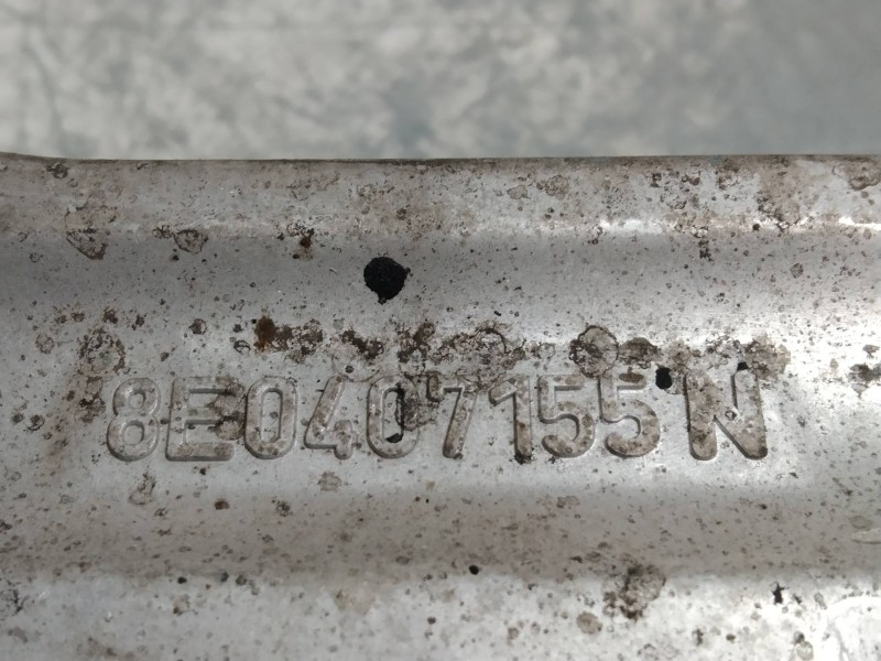 Recambio de brazo suspension inferior delantero izquierdo para audi a4 berlina (8e) 2.0 tdi 16v (103kw) referencia OEM IAM 8E040