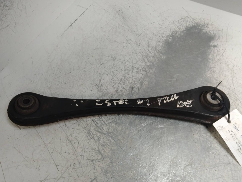 Recambio de tirante trasero derecho para audi a4 berlina (8e) 2.5 v6 24v tdi referencia OEM IAM   