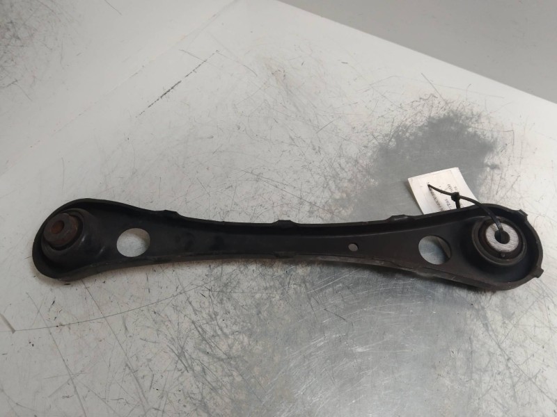 Recambio de tirante trasero derecho para audi a4 avant (8e) 2.0 tdi referencia OEM IAM 8E0501529K  