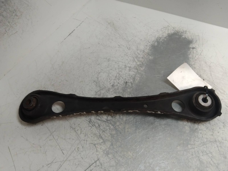 Recambio de tirante trasero izquierdo para audi a4 avant (8e) 2.0 tdi referencia OEM IAM   