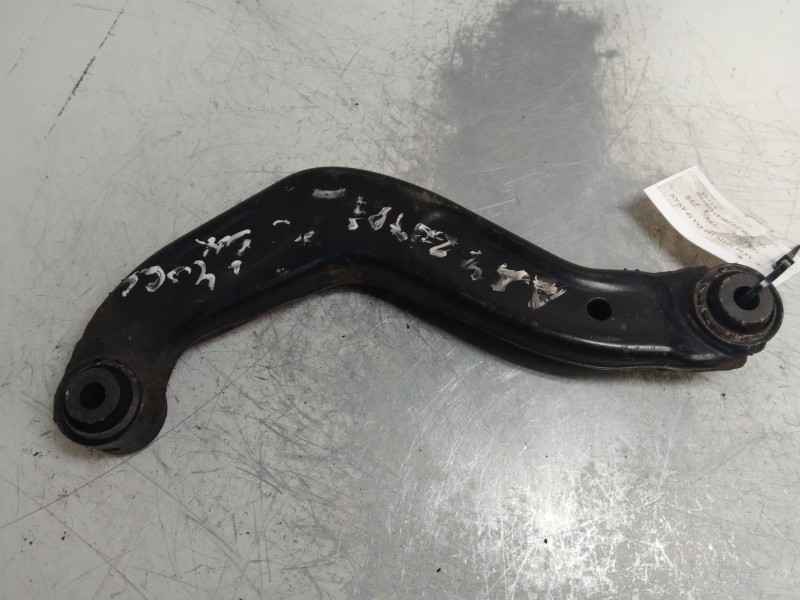 Recambio de tirante trasero izquierdo para audi a4 avant (8e) 2.0 tdi referencia OEM IAM   