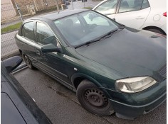 opel astra g berlina del año 2002