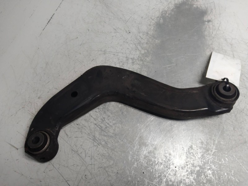 Recambio de tirante trasero izquierdo para audi a4 avant (8e) 2.0 tdi referencia OEM IAM   