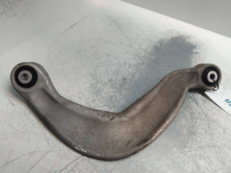 Recambio de tirante trasero derecho para audi a4 ber. (b8) básico referencia OEM IAM 8K0505324F  