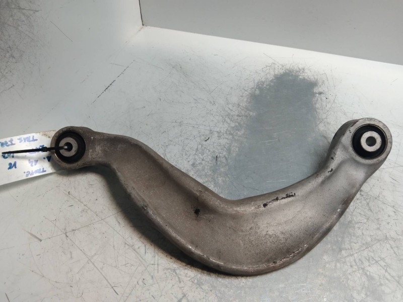 Recambio de tirante trasero izquierdo para audi a4 ber. (b8) básico referencia OEM IAM 8K0505373F  
