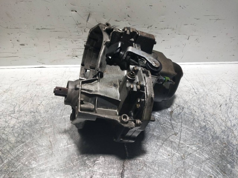 Recambio de caja cambios para renault 5 (b/c40) 1.1 referencia OEM IAM JB0029 S035187 