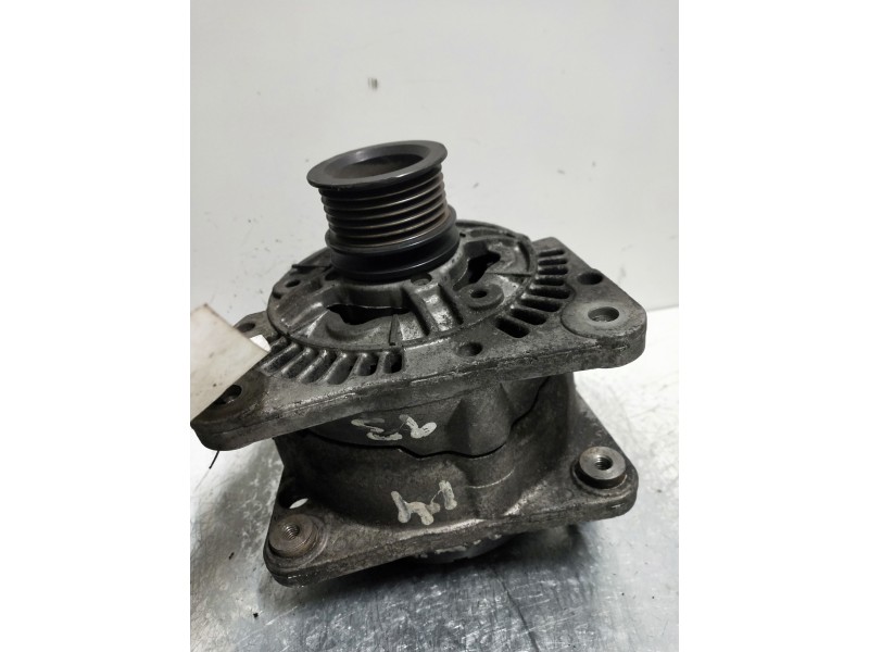 Recambio de alternador para seat cordoba berlina (6k2) clx referencia OEM IAM 0123310001  