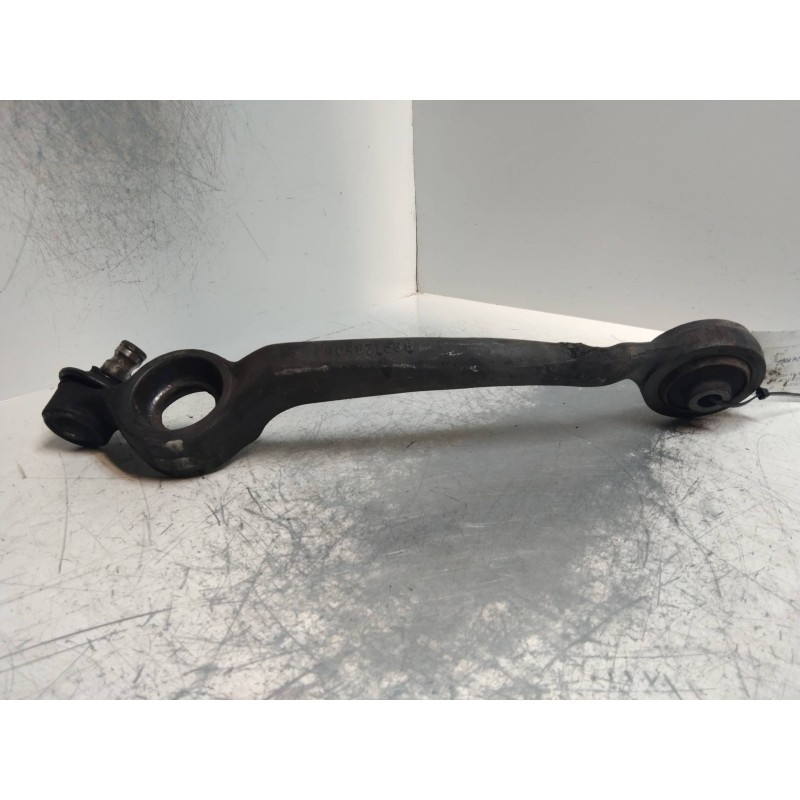Recambio de brazo suspension inferior delantero derecho para audi a6 berlina (c4) 2.8 referencia OEM IAM 4A0407158B  