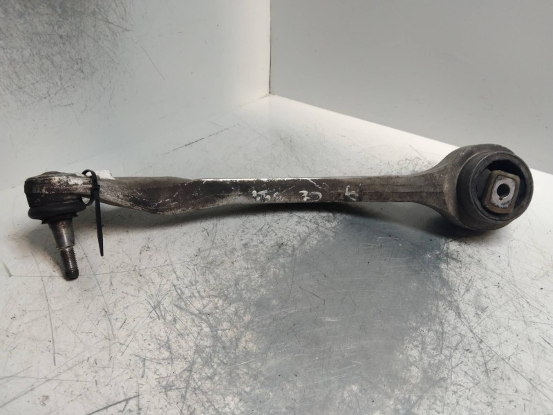 Recambio de brazo suspension inferior delantero derecho para audi a6 berlina (4b2) 2.8 v6 30v referencia OEM IAM 4D0407696J  