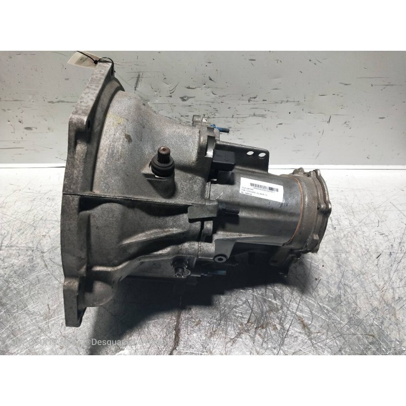 Recambio de caja cambios para ford fiesta berl./courier 1.8 diesel referencia OEM IAM 96WTVA F0F 6B22 