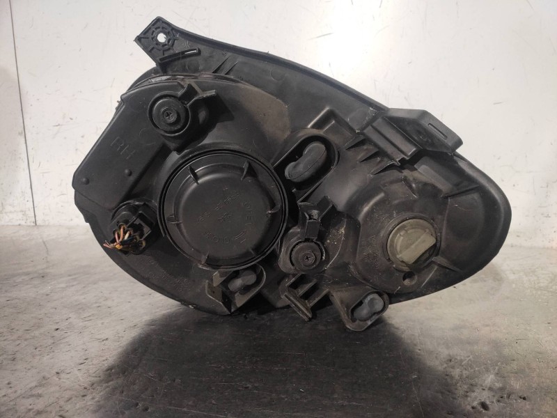 Recambio de faro derecho para kia picanto 1.1 crdi active referencia OEM IAM 9210207XXX  