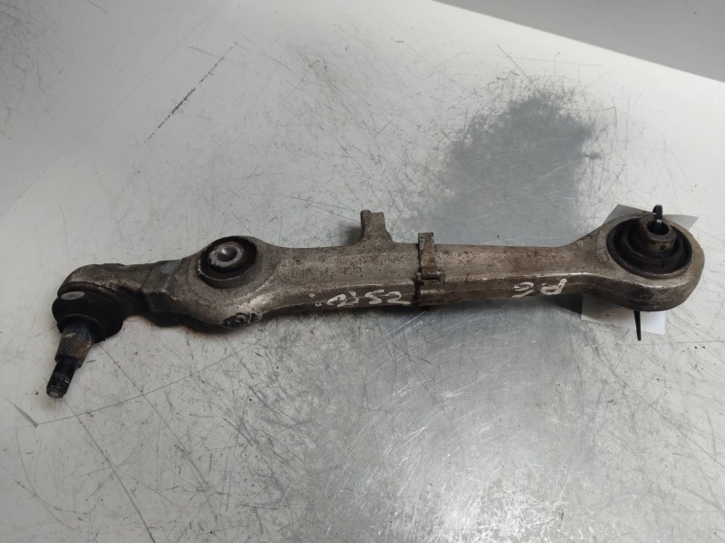 Recambio de brazo suspension inferior delantero izquierdo para audi a6 berlina (4b2) 2.5 tdi quattro referencia OEM IAM 4B340715
