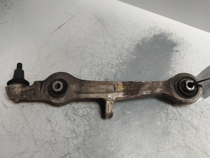 Recambio de brazo suspension inferior delantero izquierdo para audi allroad quattro (4b5) 2.5 tdi (132kw) referencia OEM IAM 4Z7