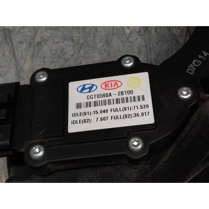 Recambio de potenciometro pedal para hyundai santa fe (bm) 2.2 crdi comfort 4x4 referencia OEM IAM CGT0598A2B100 CGT0598A2B100 