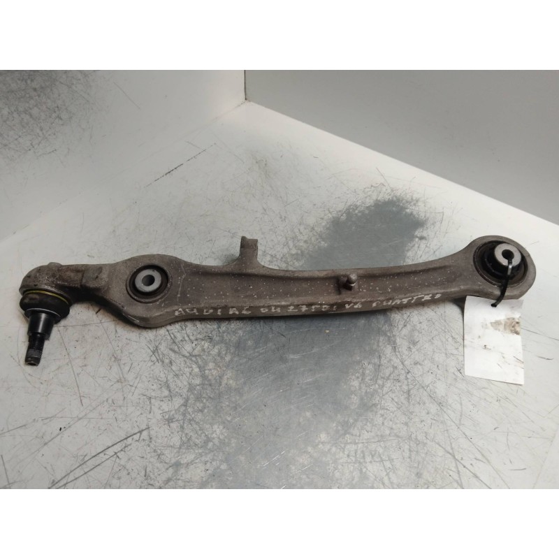 Recambio de brazo suspension inferior delantero izquierdo para audi a6 berlina (4f2) 2.7 tdi referencia OEM IAM   